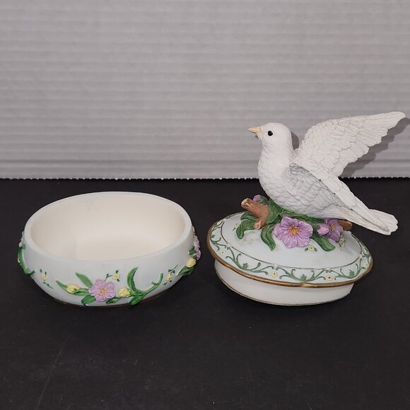 Heritage House Sing a Song Dove Bird Musical Trinket Box "The Way We Were" Song - Picture 6 of 9